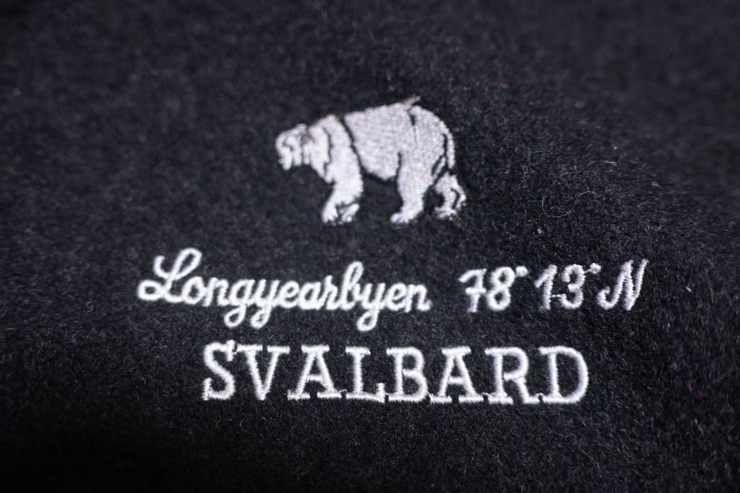 専用SPECIALs Black Birdseye Knit in Norway