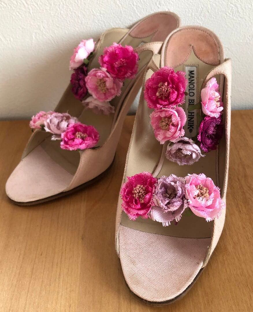 MANOLO BLAHNIK マノロブラニク　ピンク　薔薇　37 ヴィンテージ