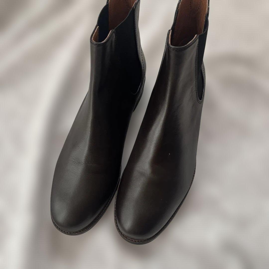 ショートブーツ