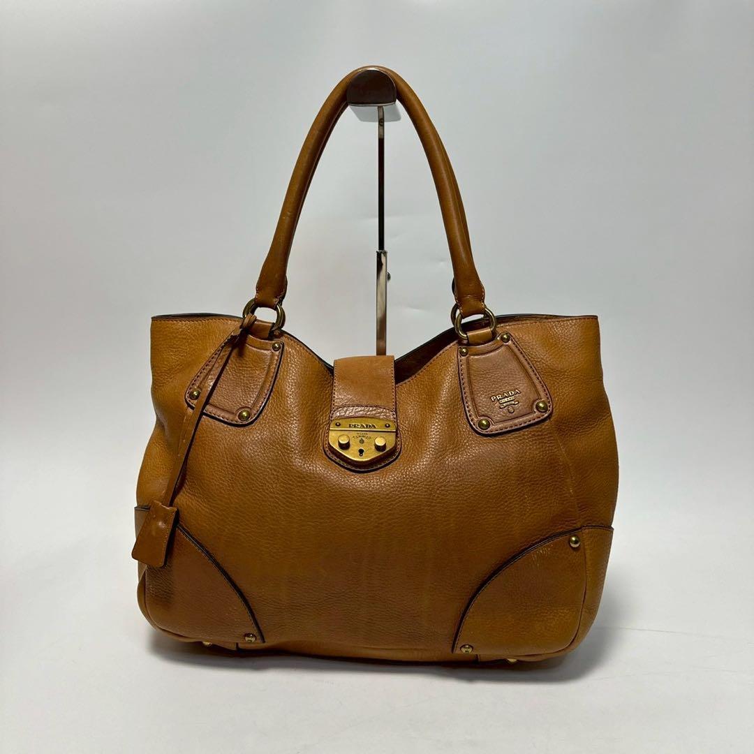 u85【美品】プラダ　ロゴ金具　レザー　クロシェット　ハンドバッグ　トート.
