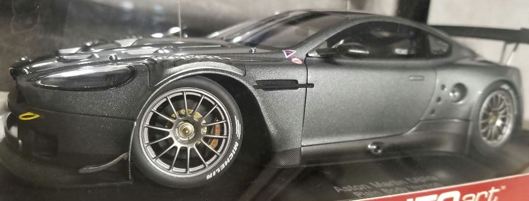 【レア　美品】オートアート1/18 アストンマーチン DBR9　プレーンボディ