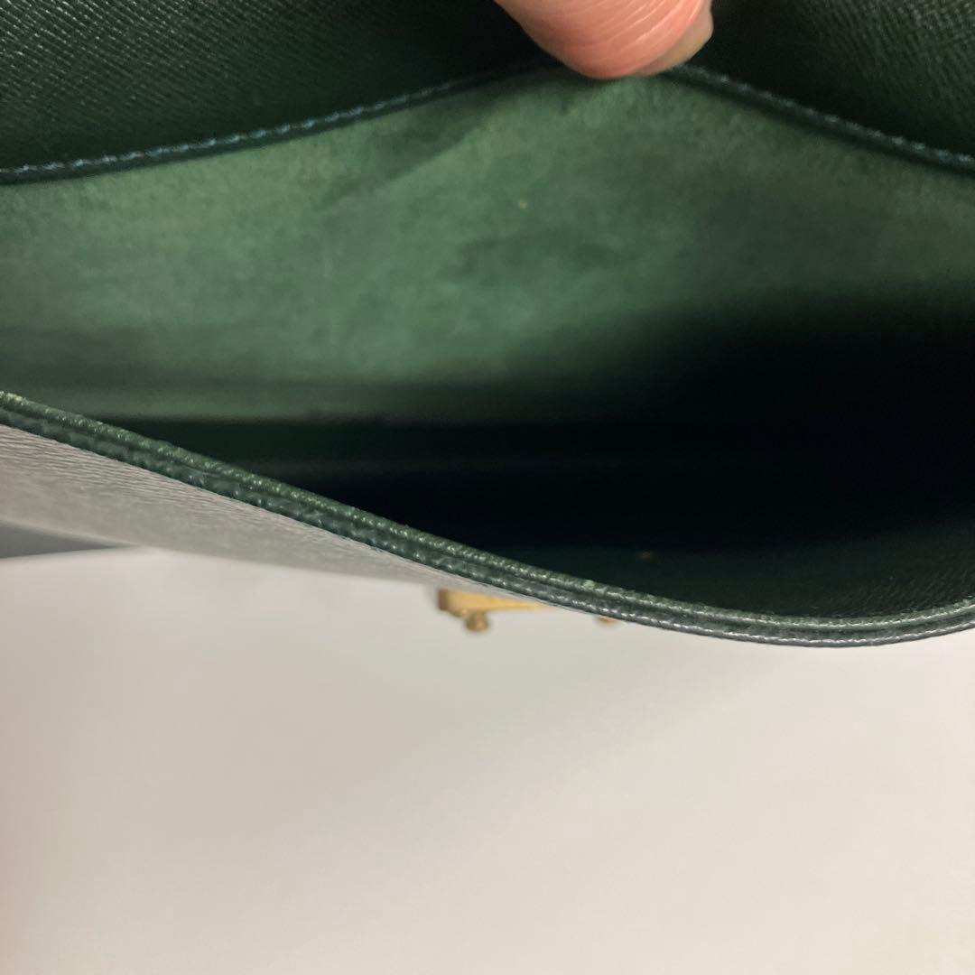 ルイヴィトン　ブランド　グリーン　ビジネスバッグ　タイガ　メンズ　レディース