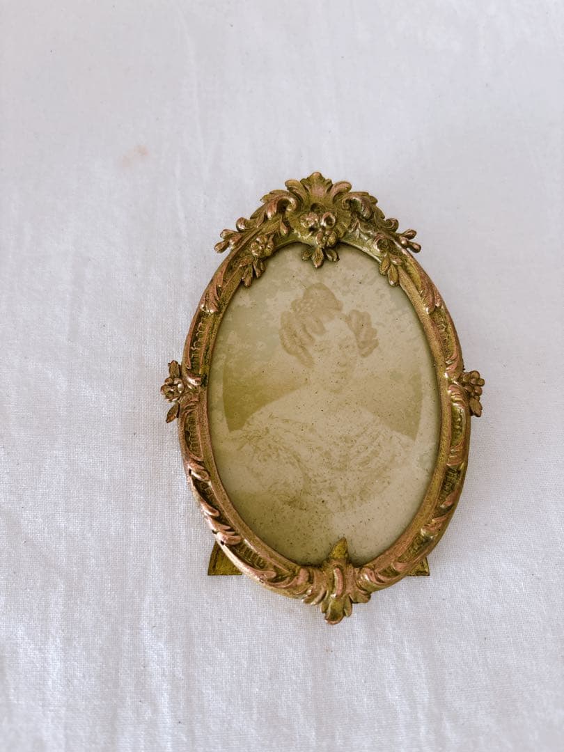 【さゆり さま】　フランスアンティーク　真鍮製フォトフレーム・アール・ヌーヴォー