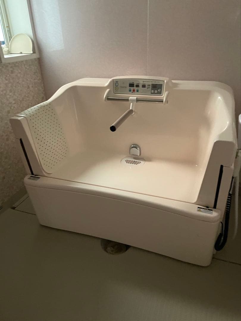 介護浴槽　個浴型介護浴槽　ボランテ　KH771