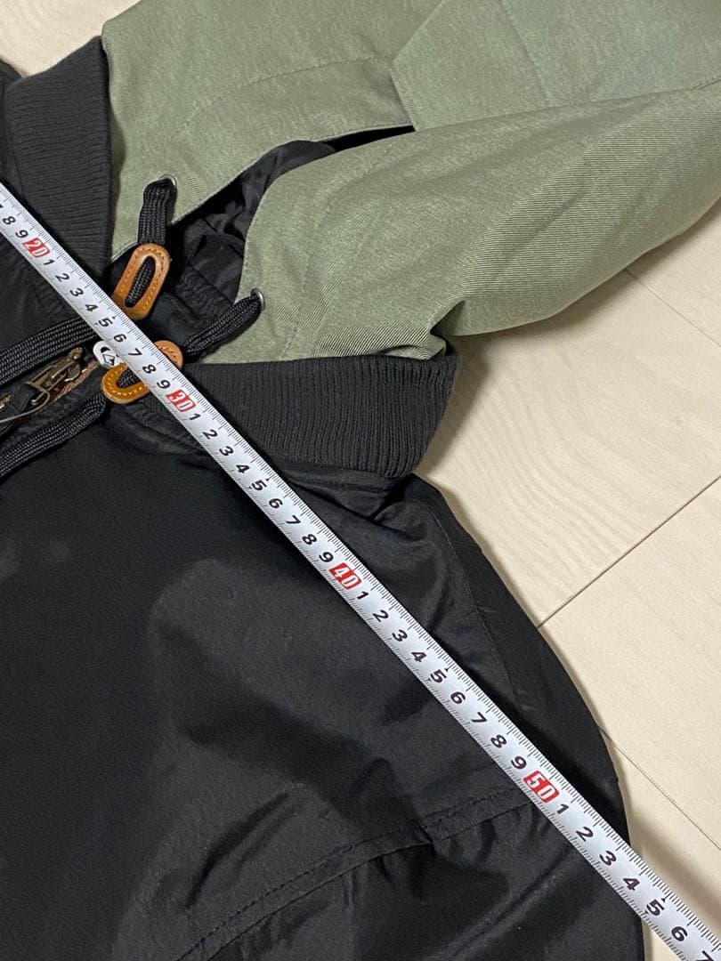 SCAPE スノボーウエアー　フード付き　黒