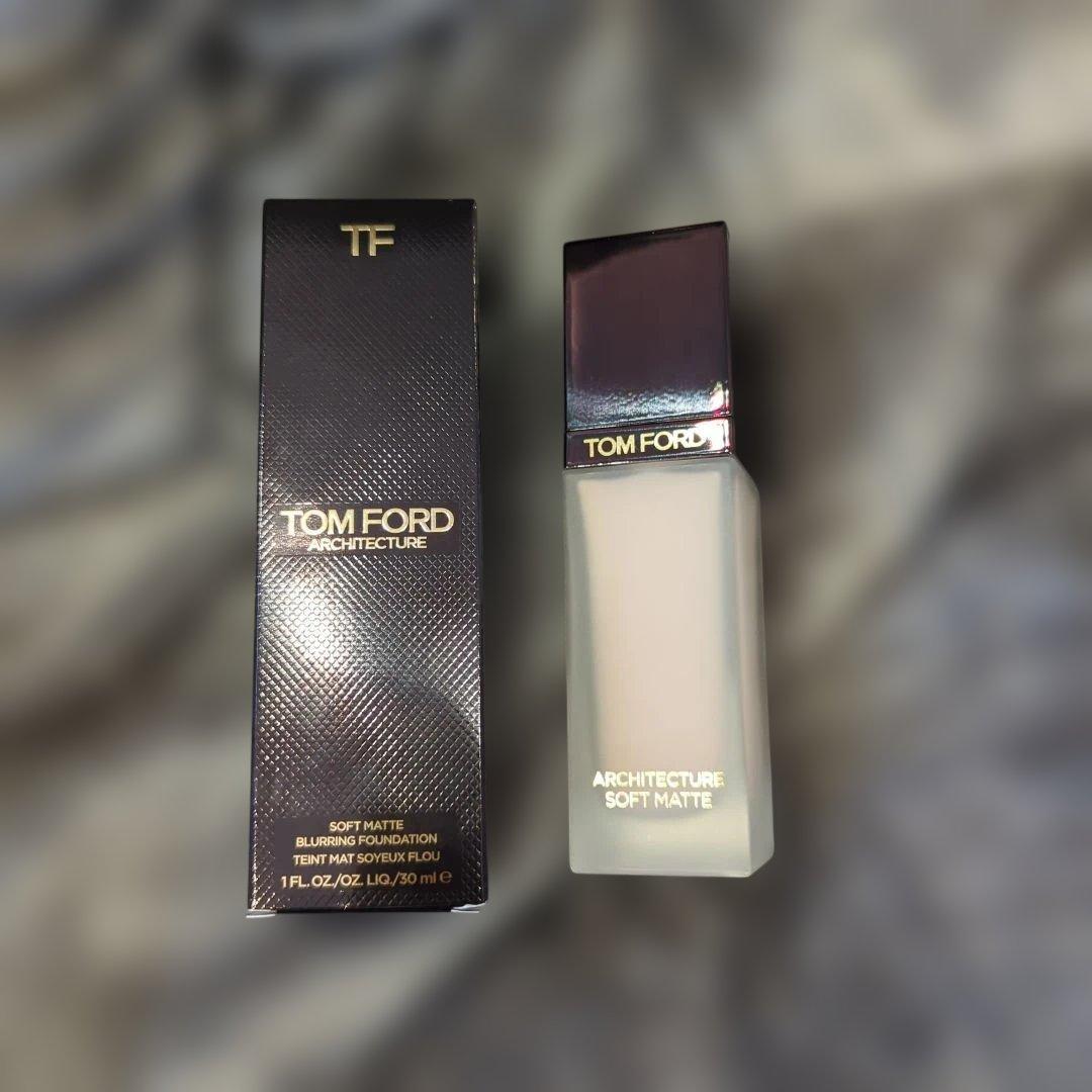 トムフォード　アーキテクチャーソフトマットブラーリングファンデーション 0.4