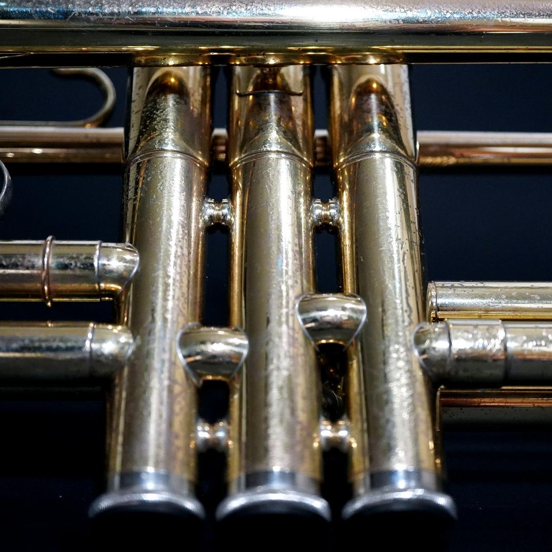 【アンラッカー】YAMAHAトランペット YTR2321／マウスピース／ケース