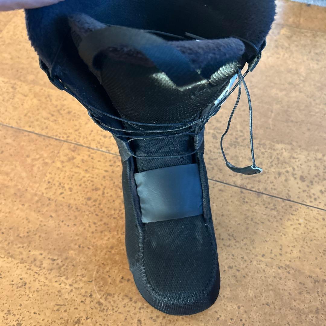 サロモン　キアナ　ダブルボア　23.5