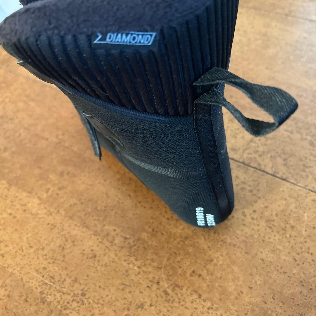 サロモン　キアナ　ダブルボア　23.5