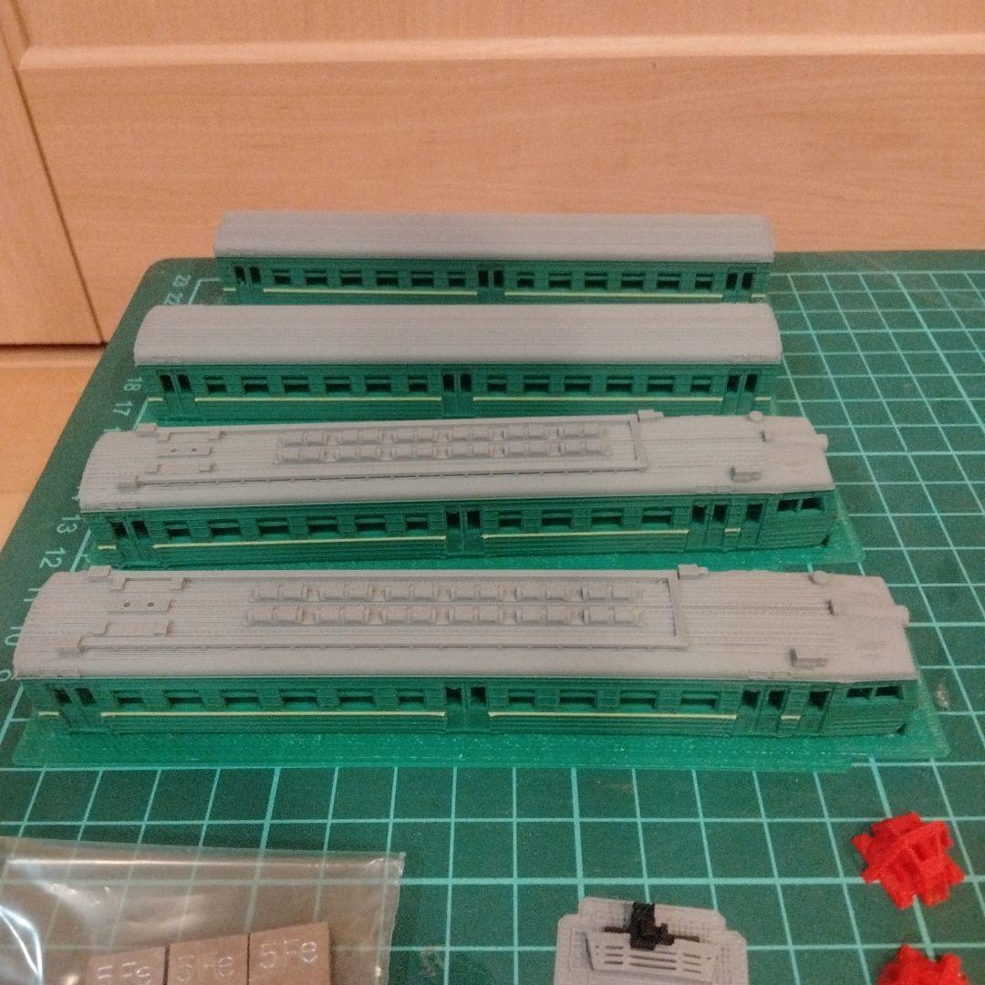 ソ連・ロシア　ER22V近郊電車　鉄道模型（Nゲージ）キット　4両セット