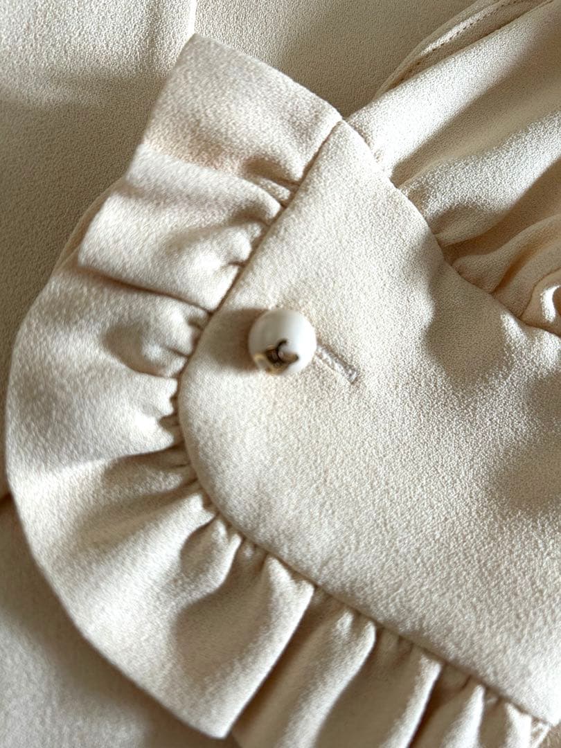 【新品】 CELINE トリオンフ付きパール風ボタン ブラウス 36 白