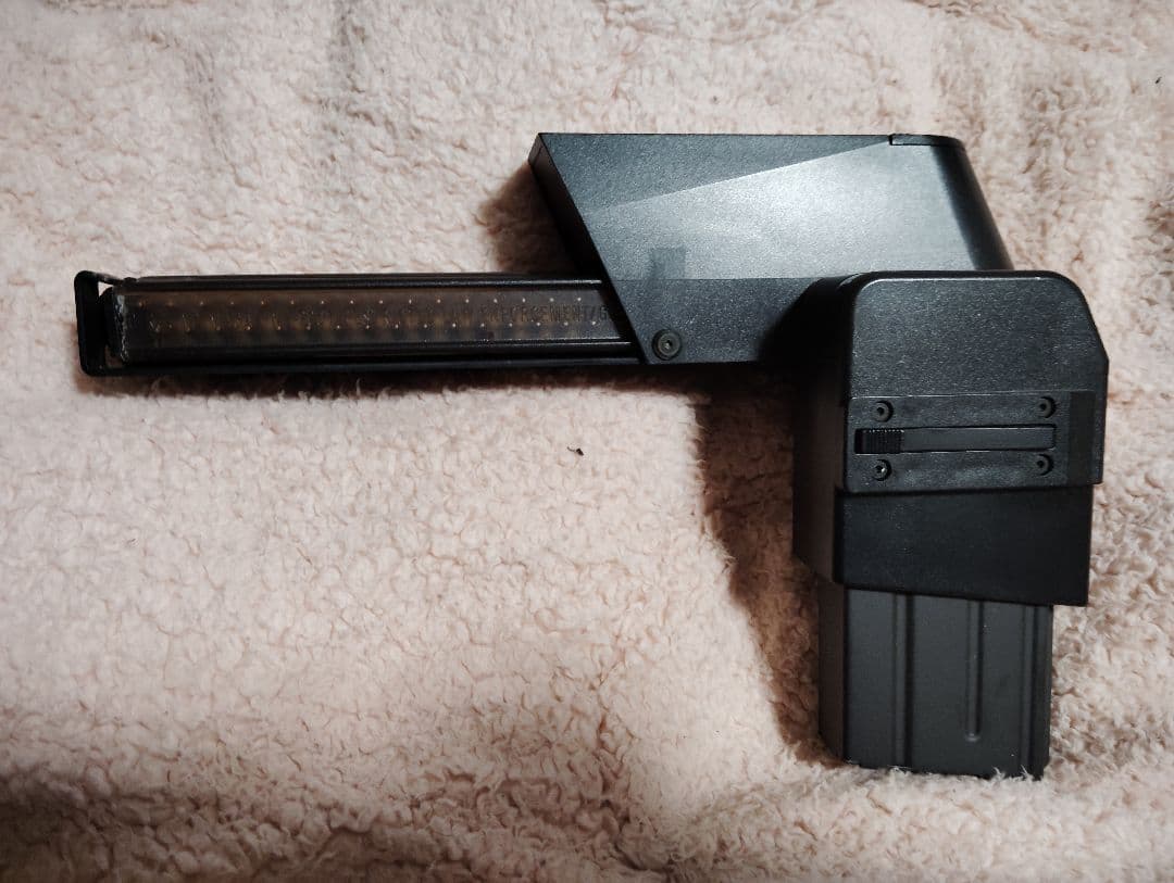 laylax P90 ボックスマガジン(1500発装弾)