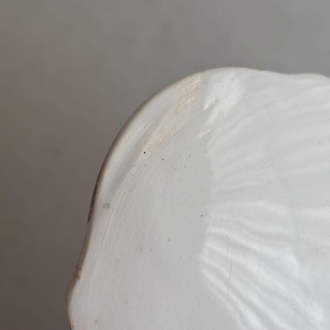 フランスアンティーク クレイユモントロー ブラウンの花模様が美しいラヴィエ