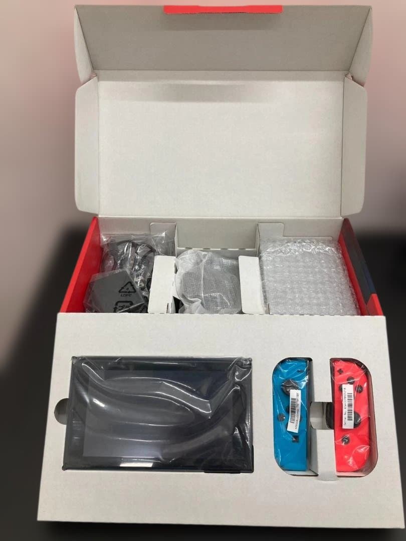 Nintendo Switch 本体 ネオンブルー / レッド