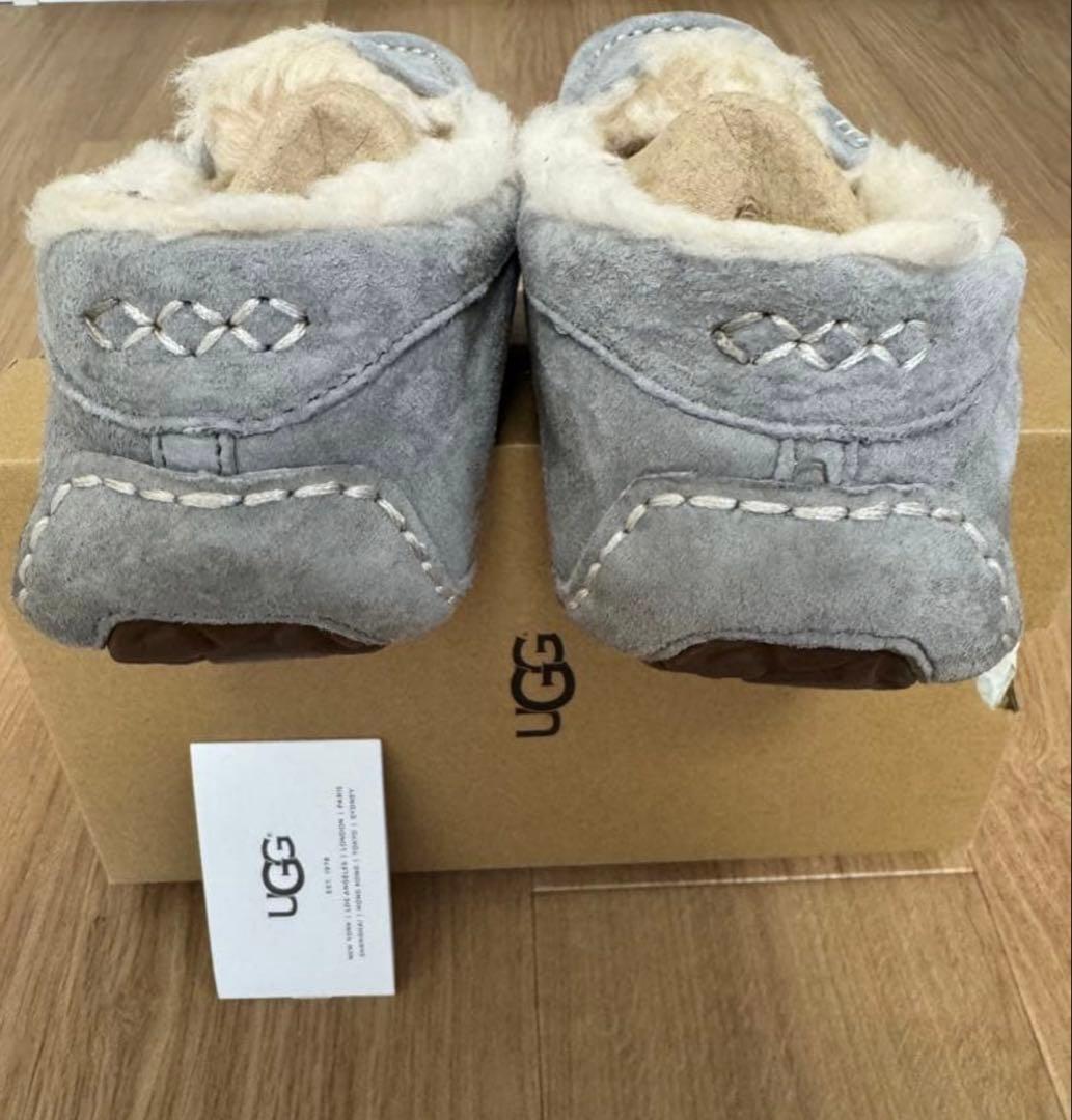 UGG グレー モカシン　24cm