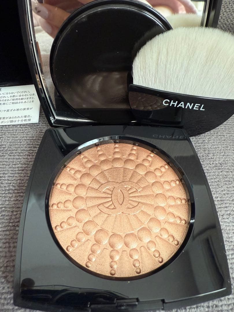 新品未使用　限定　CHANEL PERLESDE LUMIÈREフェイスパウダー
