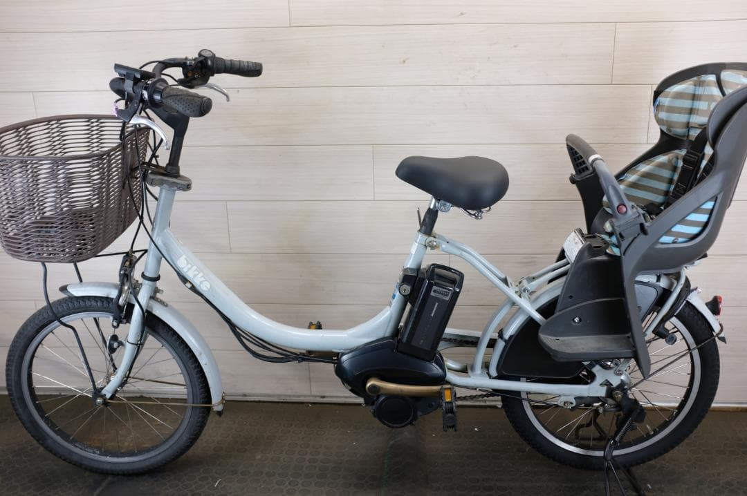 電動自転車ブリヂスト　Bikke　20インチ　3段　8.7Ah充電器あり