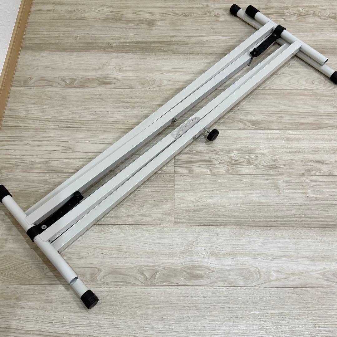 KORG 電子ピアノ B2 21年製 ホワイト スタンド付き 送料込み