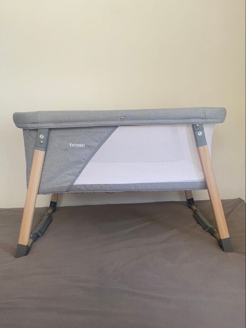 【美品】YATOMI のミニベビーベッド