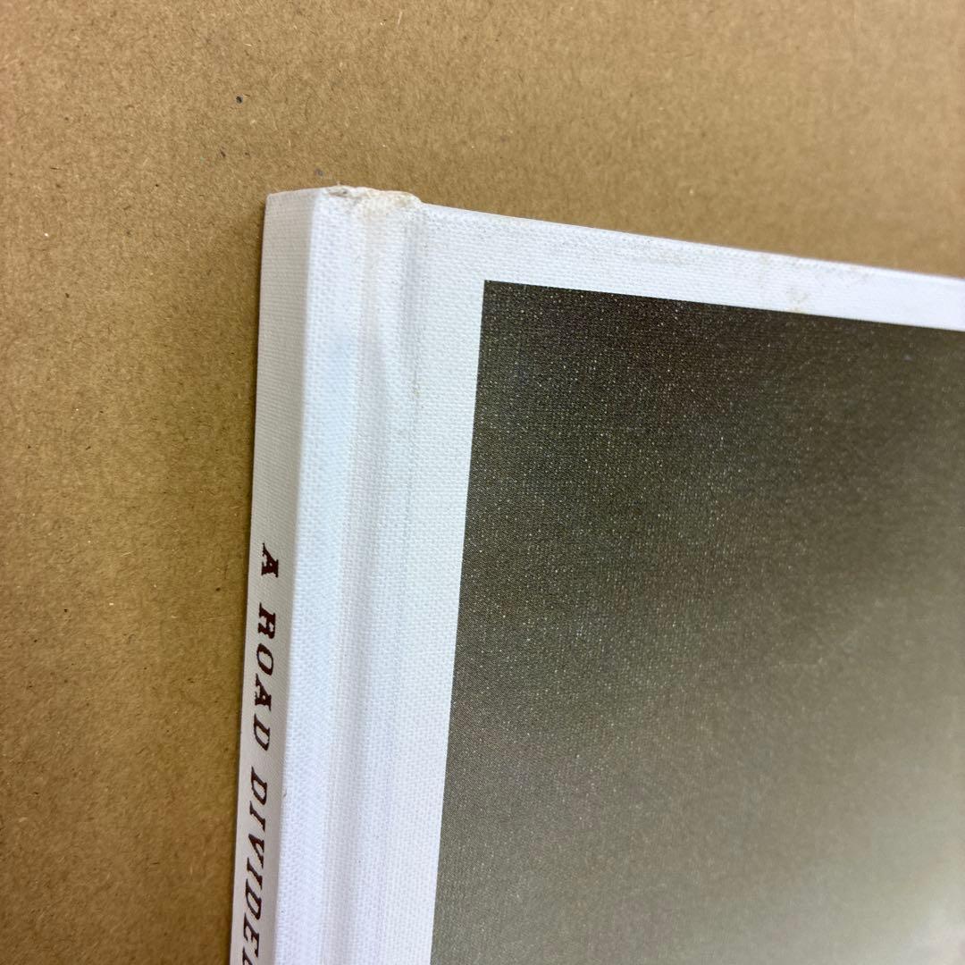 洋書 A ROAD DIVIDED Todd Hido