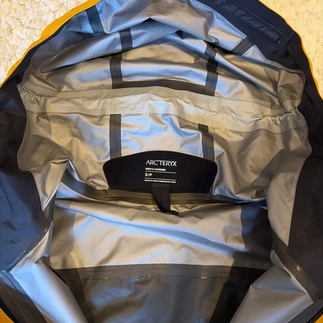 よ*〼様 限定 Arc’teryx zetaゼータ SL ジャケット ブラック