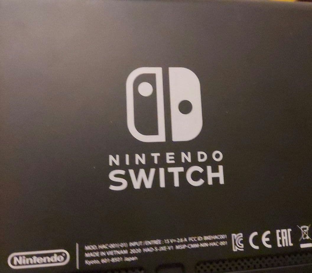 特価品　Nintendo Switch 本体 ブルーレッド Joy-Con