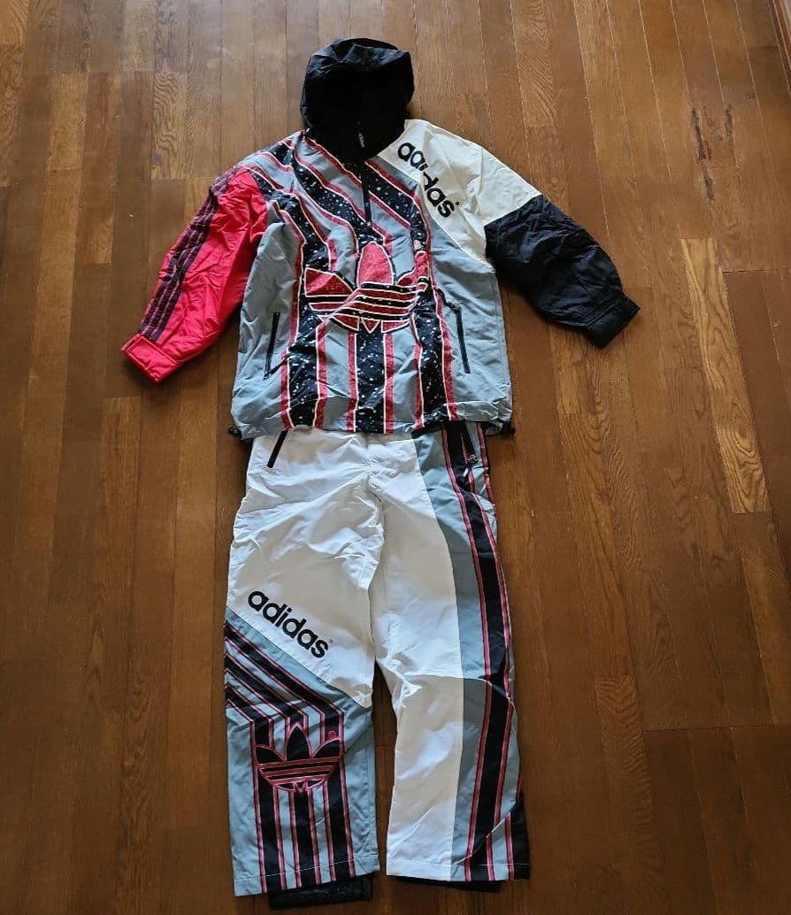 adidasアディダス　スノーボード　スキーウェア上下セットS白×黒×赤×グレー