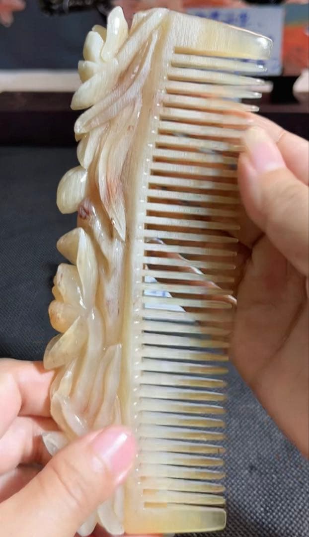 職人手作り　くし　天然羊角　櫛　天然物　蘭花 天然素材 花装飾 コーム