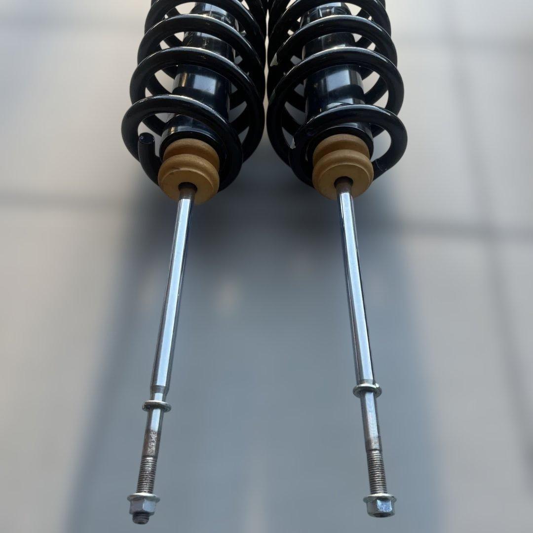 くぼたけいステップワゴン　純正　サスペンションキット ブラック