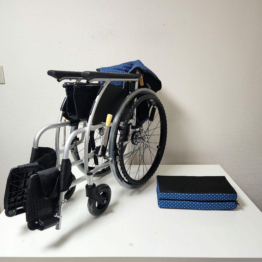 日進医療器　自走用　超軽量　ULTRA　ノーパンクタイヤ　車椅子　NA-U1