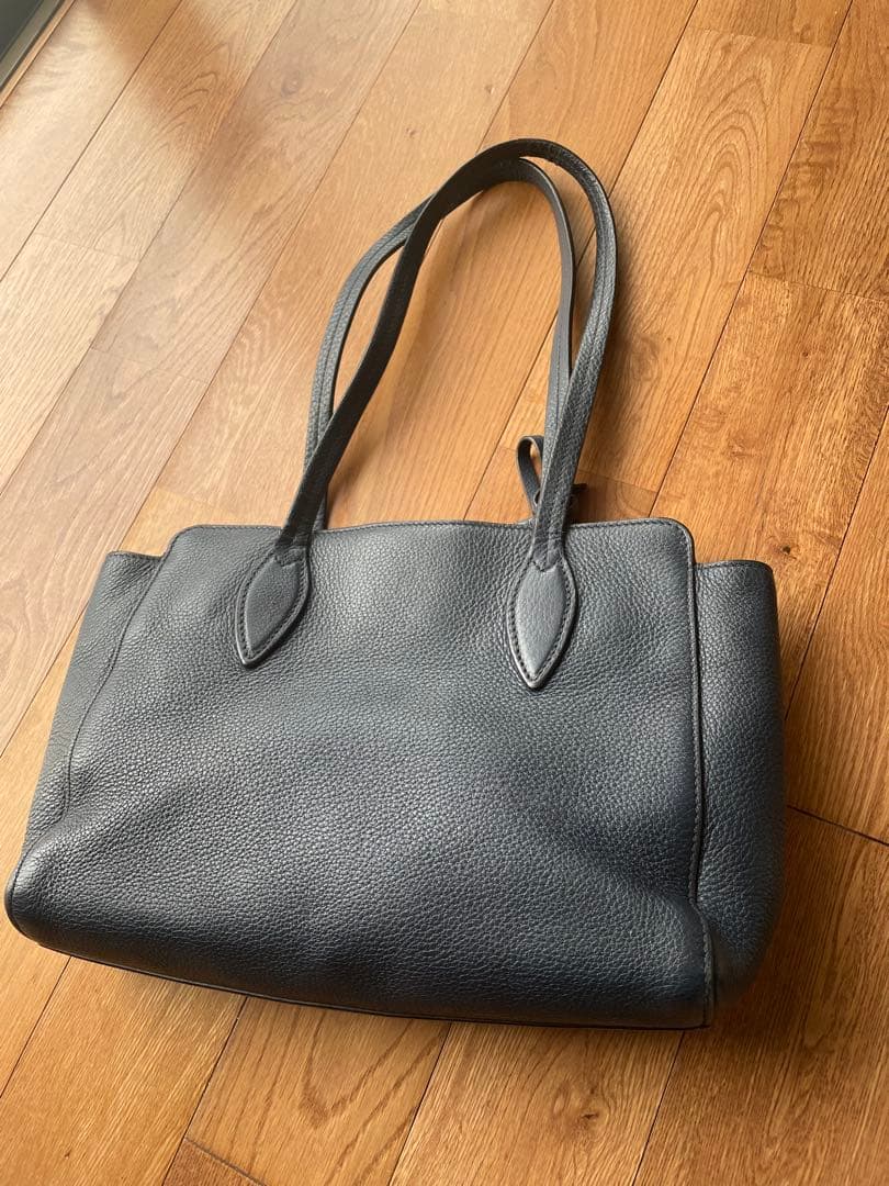 PRADAプラダトートバッグ