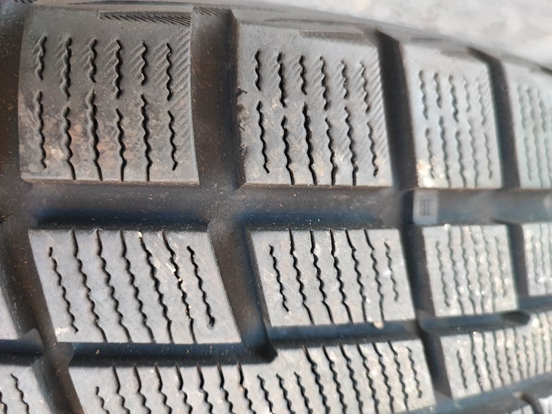 スタッドレスタイヤ　225/55R16　ベンツ純正　ホイールセット