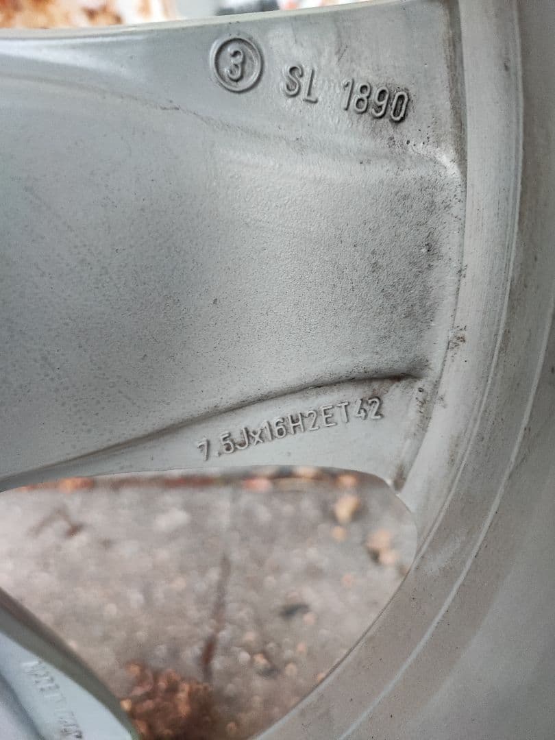 スタッドレスタイヤ　225/55R16　ベンツ純正　ホイールセット