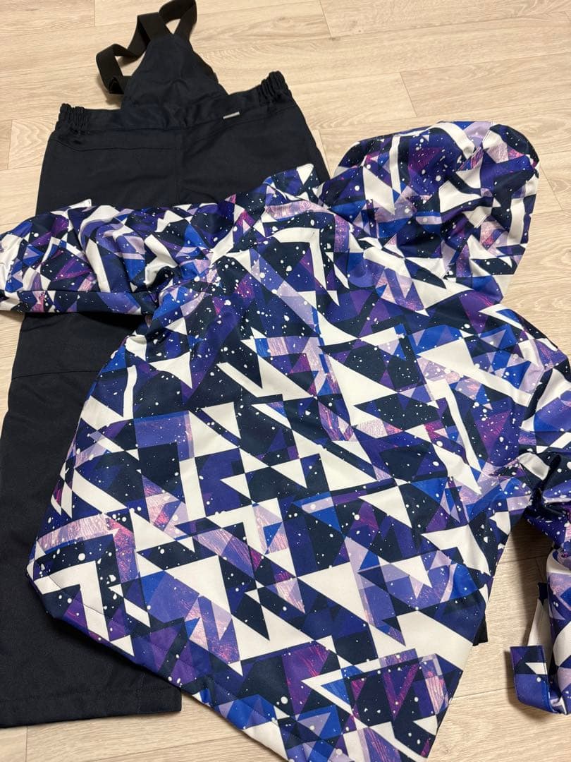 【新品】FOUR SEASONS スノーウェア上下セット　雪