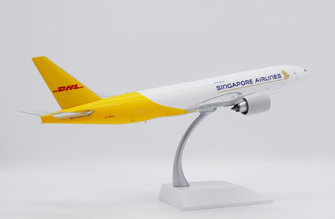 DHL(シンガポール航空) 777F 9V-DHA 1/200