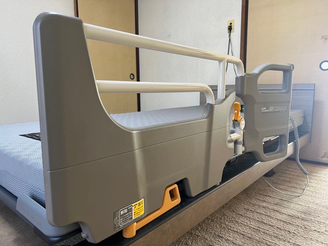 【美品】パラマウントベッド インタイム1000 3モーター高さ調整機能付き介護