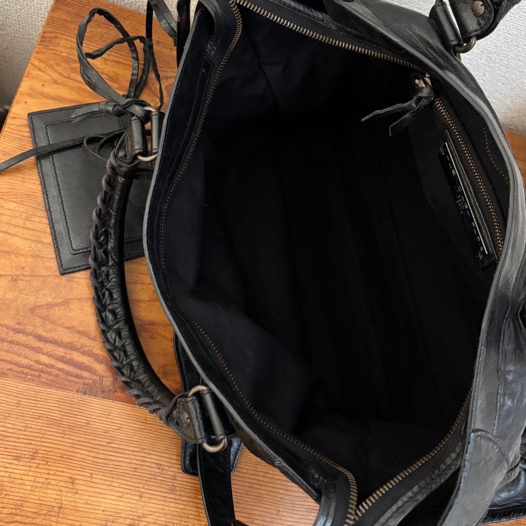 バレンシアガ　シティ　ブラック