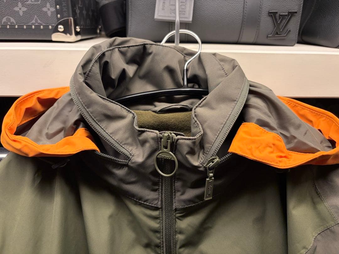 Barbour バブアー レア品 防水ナイロンジャケット オリーブグリーン