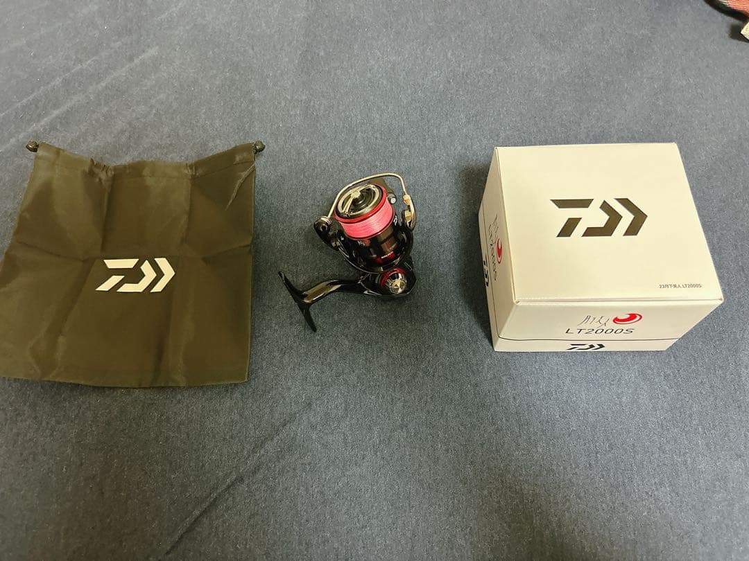 【美品】ダイワ 23 月下美人 LT2000S 糸付き