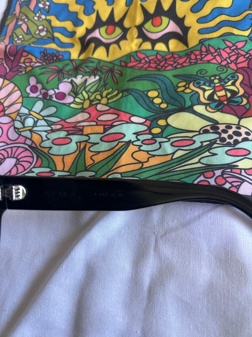 アキラ ブラック サングラス スクエア型