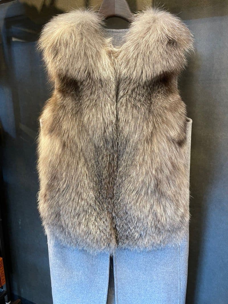 サファイアFOXファーベスト