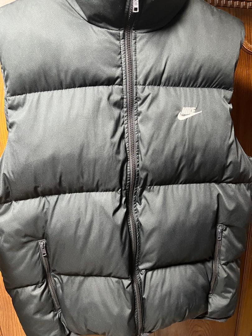 Nike パファーベスト