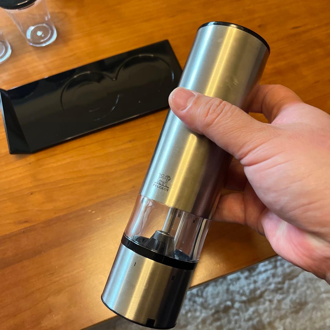 プジョー 電動ミル 本体2つ＋トレイ＋ミルスケール2つのセット、箱と取説なし