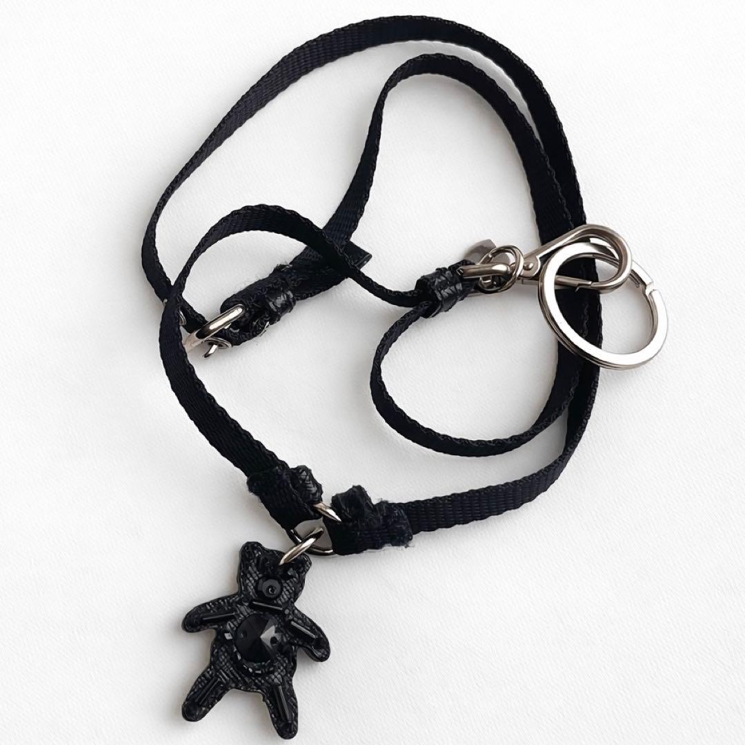 PRADA ブラッククマ型チャーム キーホルダー