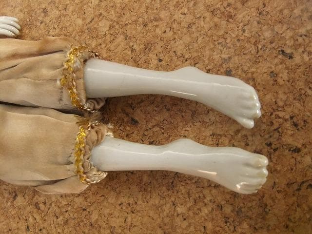 「アール・ヌーヴォー」時代のお人形　ピエロのような雰囲気