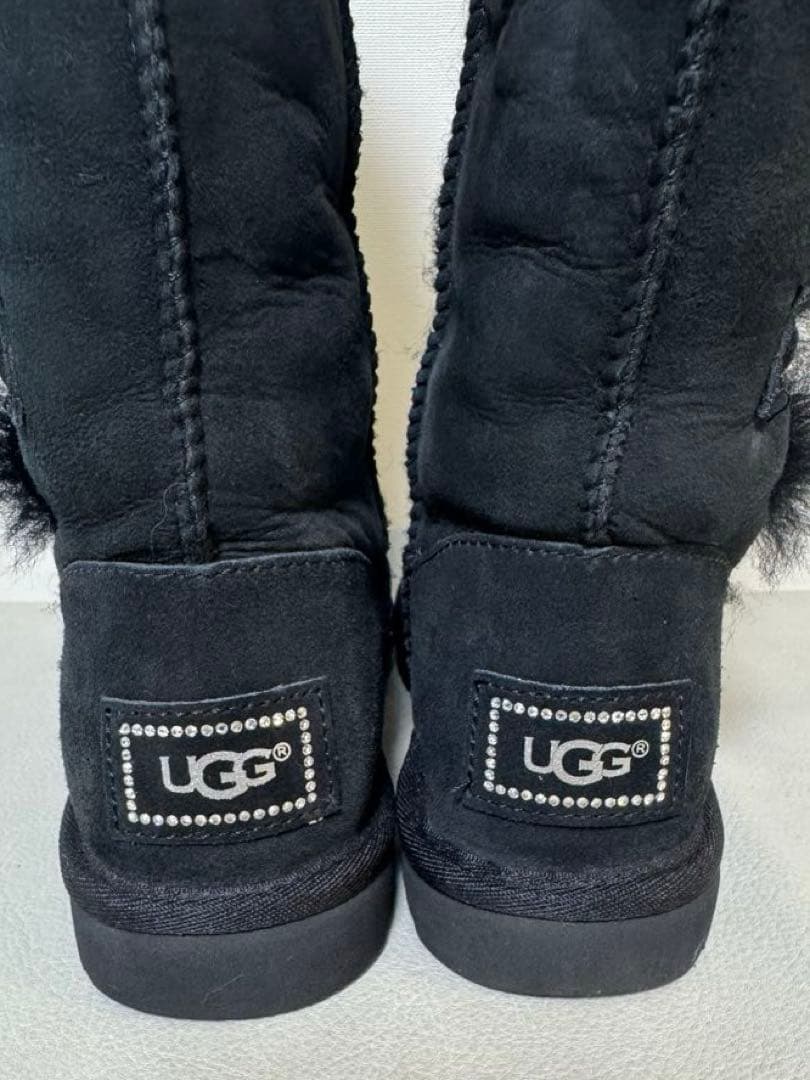 UGG スワロフスキー　22㎝　ブラック　ロングブーツ　ムートンブーツ