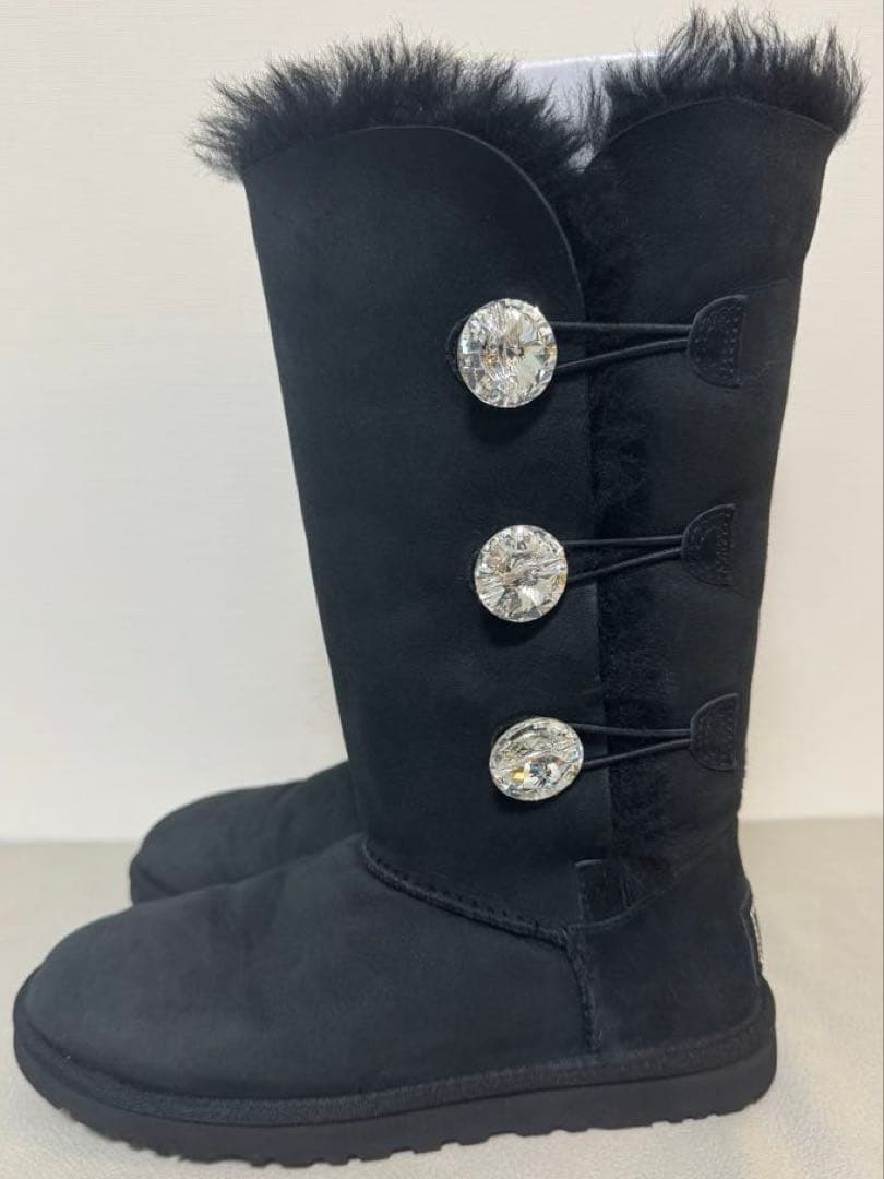 UGG スワロフスキー　22㎝　ブラック　ロングブーツ　ムートンブーツ