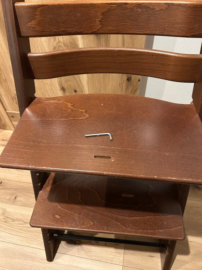 ストッケトリップトラップ　シルアル5 ウォールナットブラウン　延長グライダー付