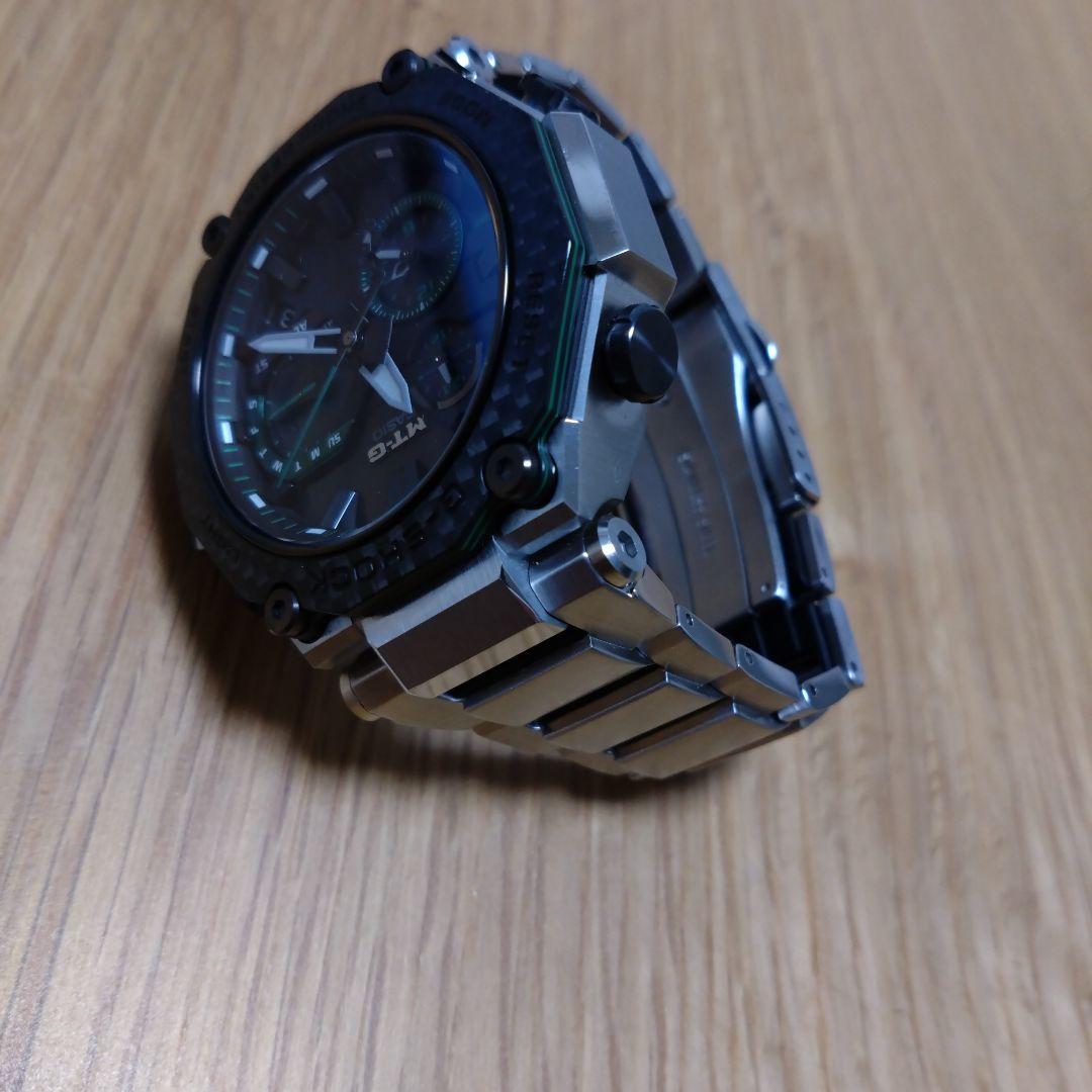 美品 CASIO G-SHOCK MTG-B2000XD-1AJF 電波ソーラー