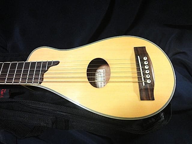 ♪TINY BOY タイニーボーイTT-40 トラベルギター♪